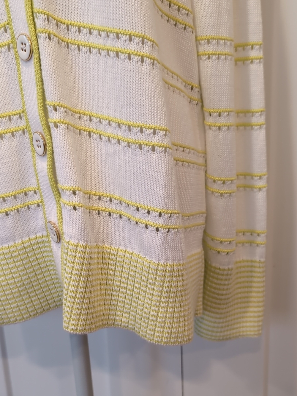 Talbots V-Neck Girlfriend Long Sleeve Lime/White Cardigan L nwt - Picture 4 of 11